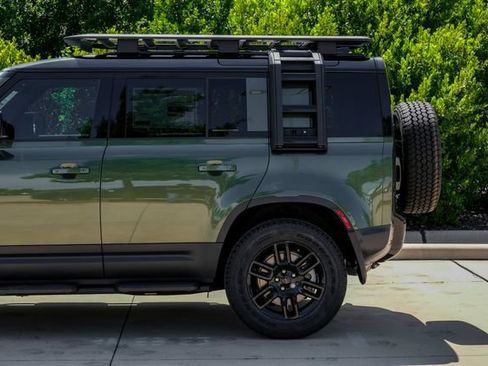 New 2026 Land Rover Defender 110 S AWD/4WD image 15