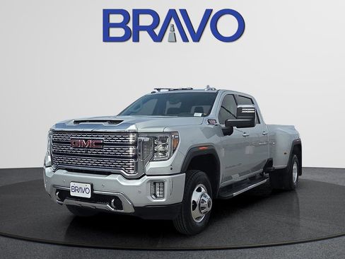 Used 2020 GMC Sierra 3500 Denali w/ Denali Ultimate Package AWD/4WD image 1