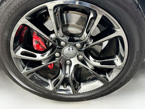Used 2015 Jeep Grand Cherokee SRT w/ Trailer Tow Group IV AWD/4WD image 11