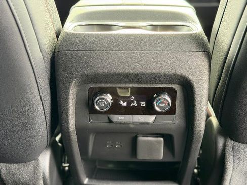 New 2026 Chevrolet Traverse Z71 image 21