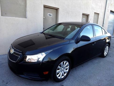 Used 2011 Chevrolet Cruze LS w/ Connectivity Package image 17