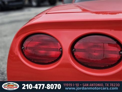 Used 2003 Chevrolet Corvette Z06 w/ Memory Package, 3 Drivers image 9