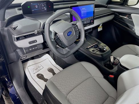 New 2026 Subaru Solterra Premium image 10