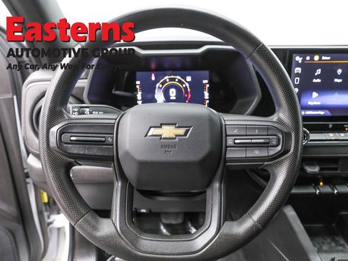 Used 2023 Chevrolet Colorado W/T image 10