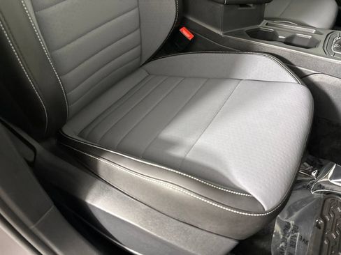 Used 2025 Volkswagen Jetta SE w/ Sunroof Package FWD image 31