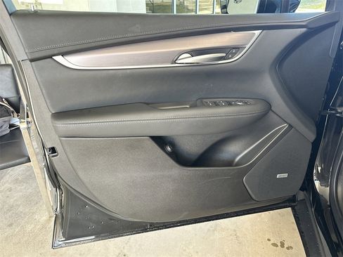 New 2025 Cadillac XT5 Luxury w/ LPO, Floor Liner Package image 8