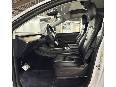 Used 2022 Tesla Model Y Performance image 21