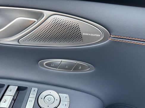 New 2026 Genesis GV70 3.5T Sport Prestige AWD/4WD image 17