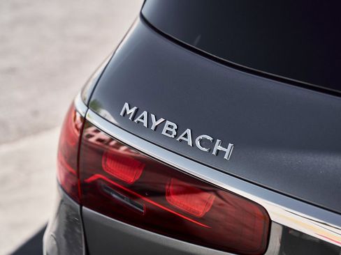 Used 2026 Mercedes-Benz Maybach GLS 600 4MATIC image 13
