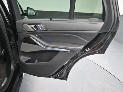 Used 2023 BMW X5 xDrive40i w/ Executive Package AWD/4WD image 29
