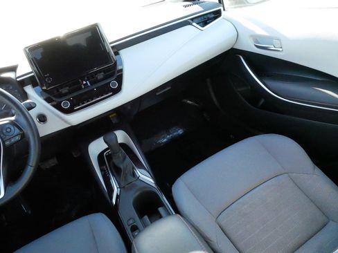 Certified 2024 Toyota Corolla SE image 11