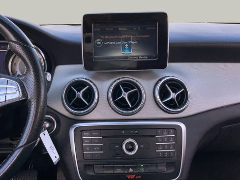 Used 2017 Mercedes-Benz GLA 250 image 7