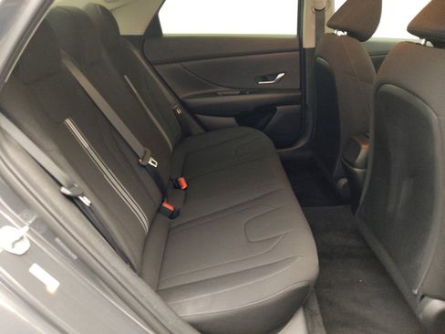 Used 2023 Hyundai Elantra SEL w/ Cargo Package FWD image 19