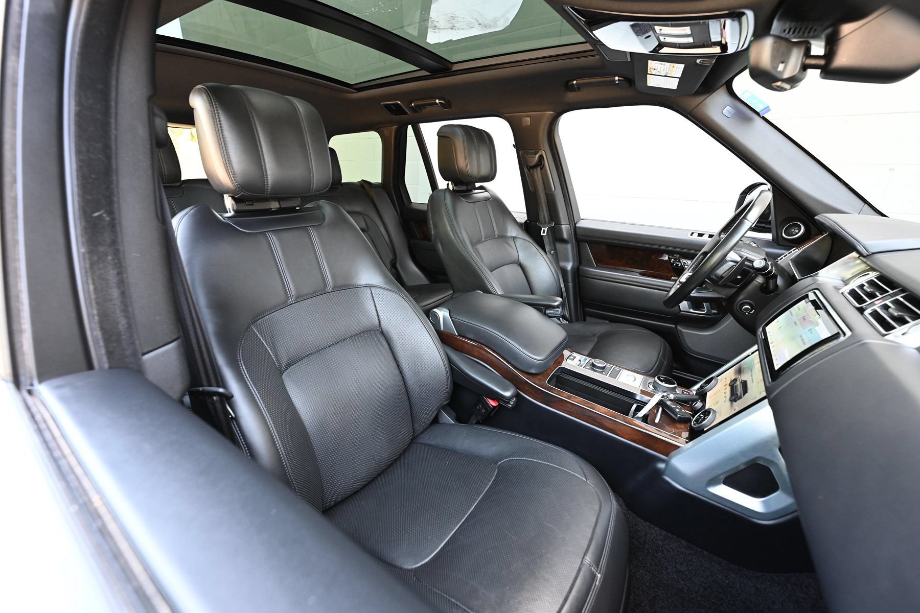 Used 2020 Land Rover Range Rover HSE AWD/4WD image 12