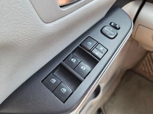 Used 2016 Toyota Camry LE FWD image 20