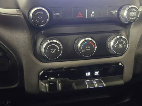 Used 2024 RAM 2500 Big Horn image 35