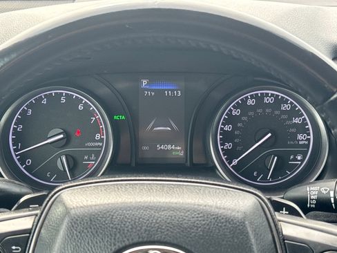 Used 2024 Toyota Camry SE w/ Cold Weather Package FWD image 16