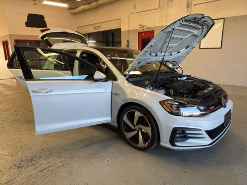 Used 2018 Volkswagen GTI Autobahn FWD image 7