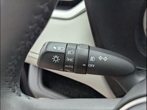 Used 2023 Toyota RAV4 XLE Premium image 77