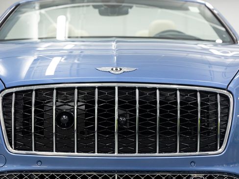 New 2026 Bentley Continental GTC AWD/4WD image 14