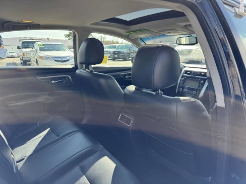 Used 2015 Nissan Altima 2.5 SL w/ Technology Package FWD image 31