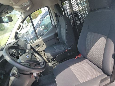 Used 2024 Ford Transit 250 Low Roof w/ Exterior Upgrade Package RWD image 4