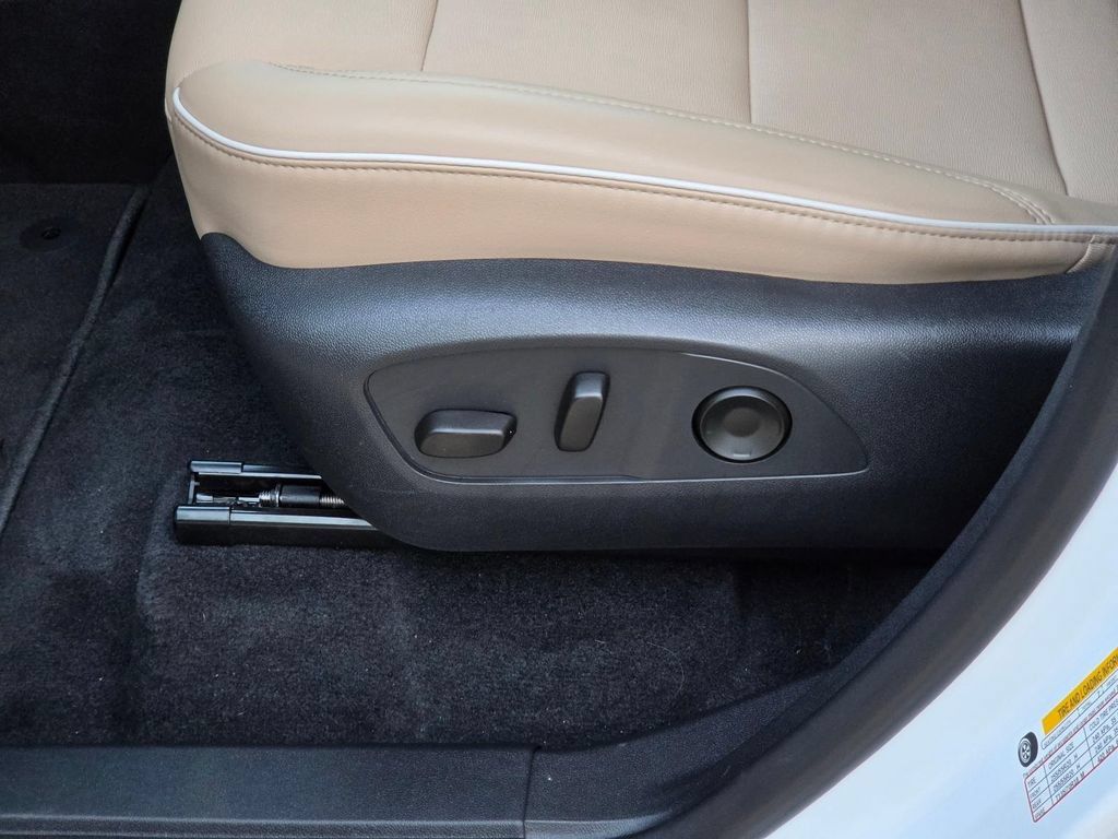 Used 2026 Buick Enclave Preferred FWD image 32