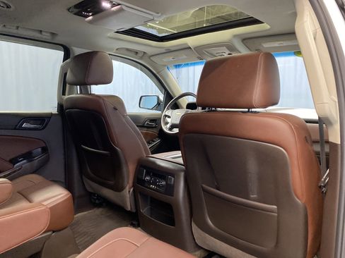 Used 2015 Chevrolet Suburban LTZ image 41