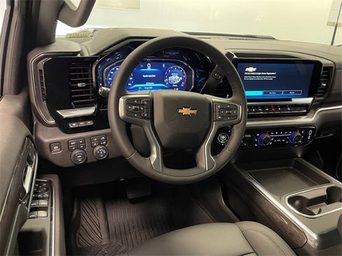 New 2026 Chevrolet Silverado 2500 LTZ w/ LTZ Premium Package image 6