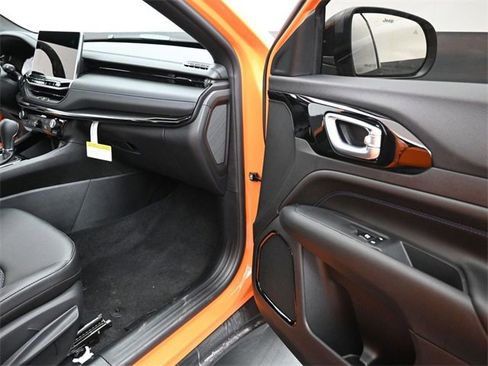 New 2026 Jeep Compass Latitude image 23