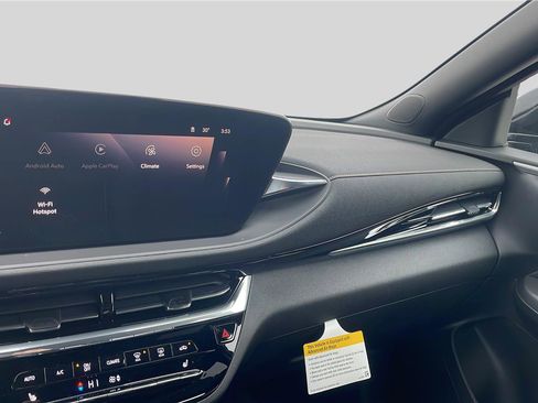 New 2026 Buick Envista Avenir image 11