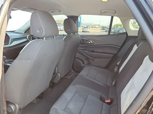 Used 2026 Chevrolet Trax LS w/ LS Convenience Package FWD image 9