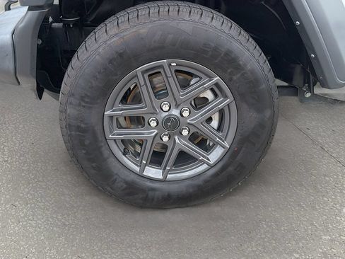 Used 2024 Jeep Wrangler Unlimited Sport AWD/4WD image 42