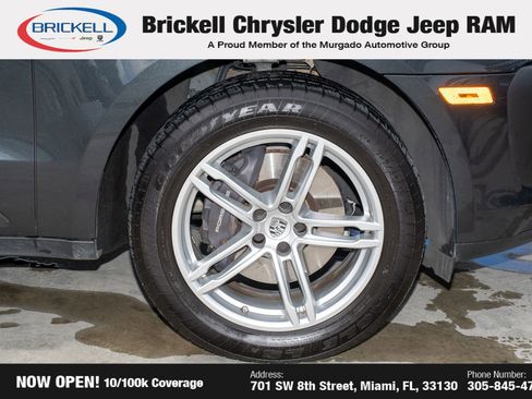 Used 2024 Porsche Macan image 39