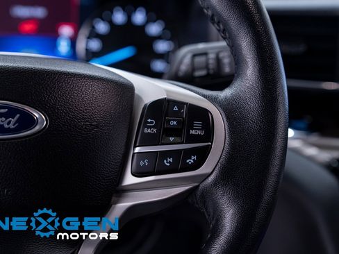 Used 2023 Ford Explorer Limited image 19