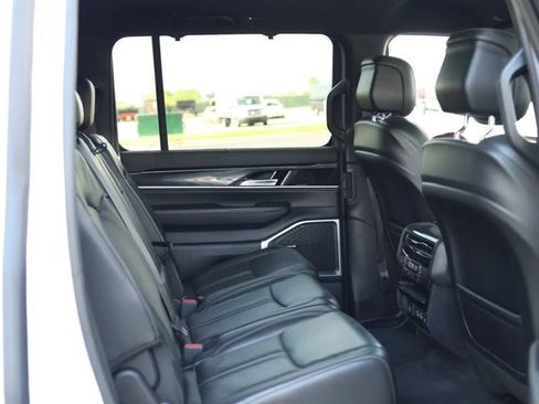 Used 2022 Jeep Wagoneer Series I w/ Convenience Group I AWD/4WD image 49