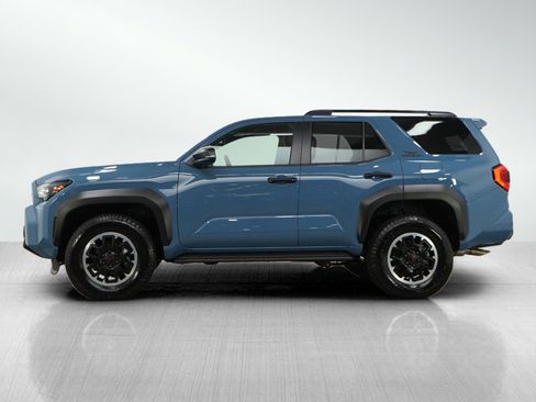 Used 2025 Toyota 4Runner TRD Off-Road image 2