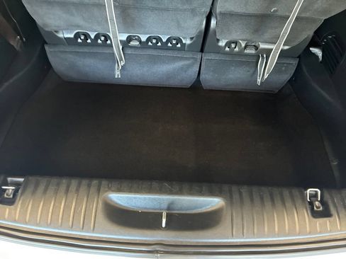 Used 2025 Chrysler Pacifica Select FWD image 24