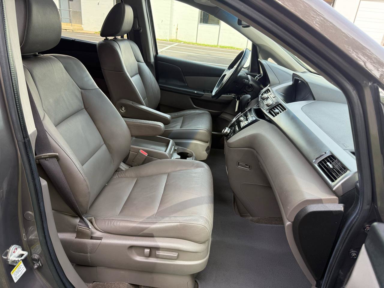 Used 2011 Honda Odyssey EX-L image 17