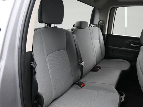 Used 2024 RAM 1500 Classic SLT AWD/4WD image 13