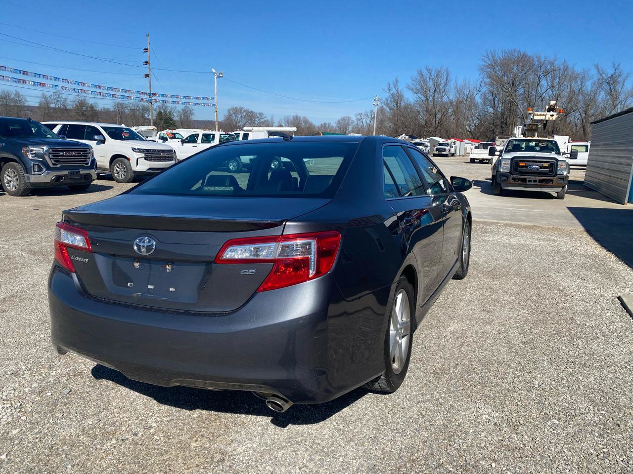 Used 2014 Toyota Camry SE w/ Moonroof Package FWD image 5