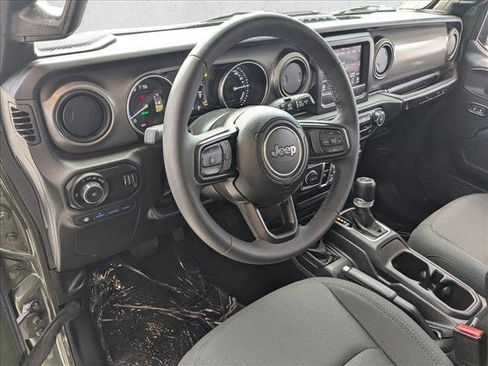 Used 2023 Jeep Wrangler Unlimited AWD/4WD image 10