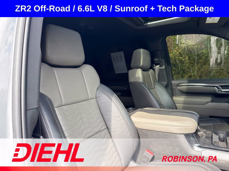 Used 2025 Chevrolet Silverado 2500 ZR2 w/ Technology Package AWD/4WD image 15