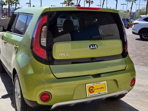 Used 2018 Kia Soul + FWD image 4