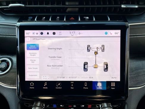 Used 2023 Jeep Grand Cherokee Overland w/ Luxury Tech Group IV image 42