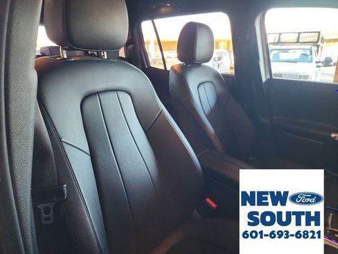 Used 2023 Mercedes-Benz GLB 250 4MATIC image 19