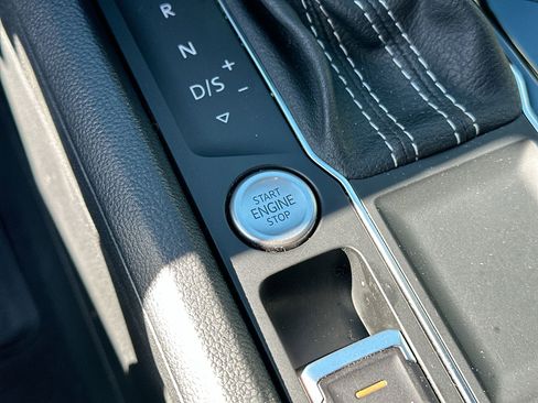 Used 2022 Volkswagen Atlas SE image 30