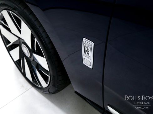 Used 2025 Rolls-Royce Cullinan AWD/4WD image 49
