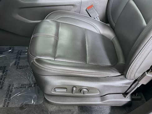 Used 2023 Chevrolet Traverse RS AWD/4WD image 20