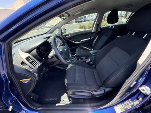 Used 2018 Kia Forte LX FWD image 10